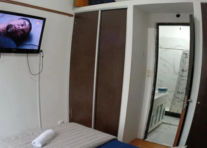 Alquiler De Habitacion, Con Bano Privado.