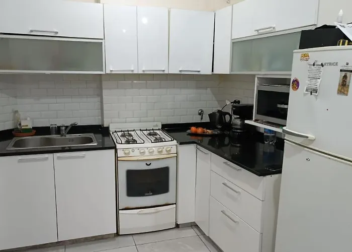 Alquiler De Habitacion, Con Bano Privado.